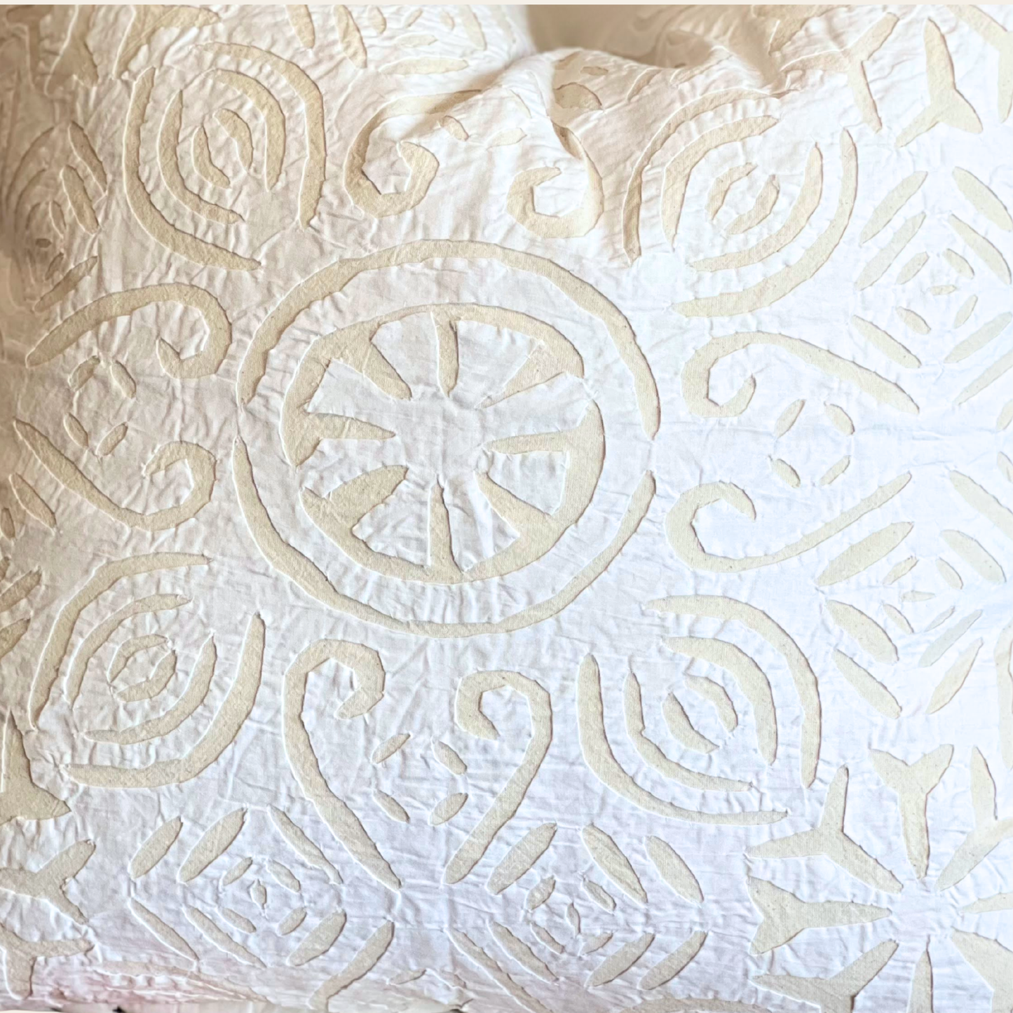 appliqué euro sham Kahua 24"