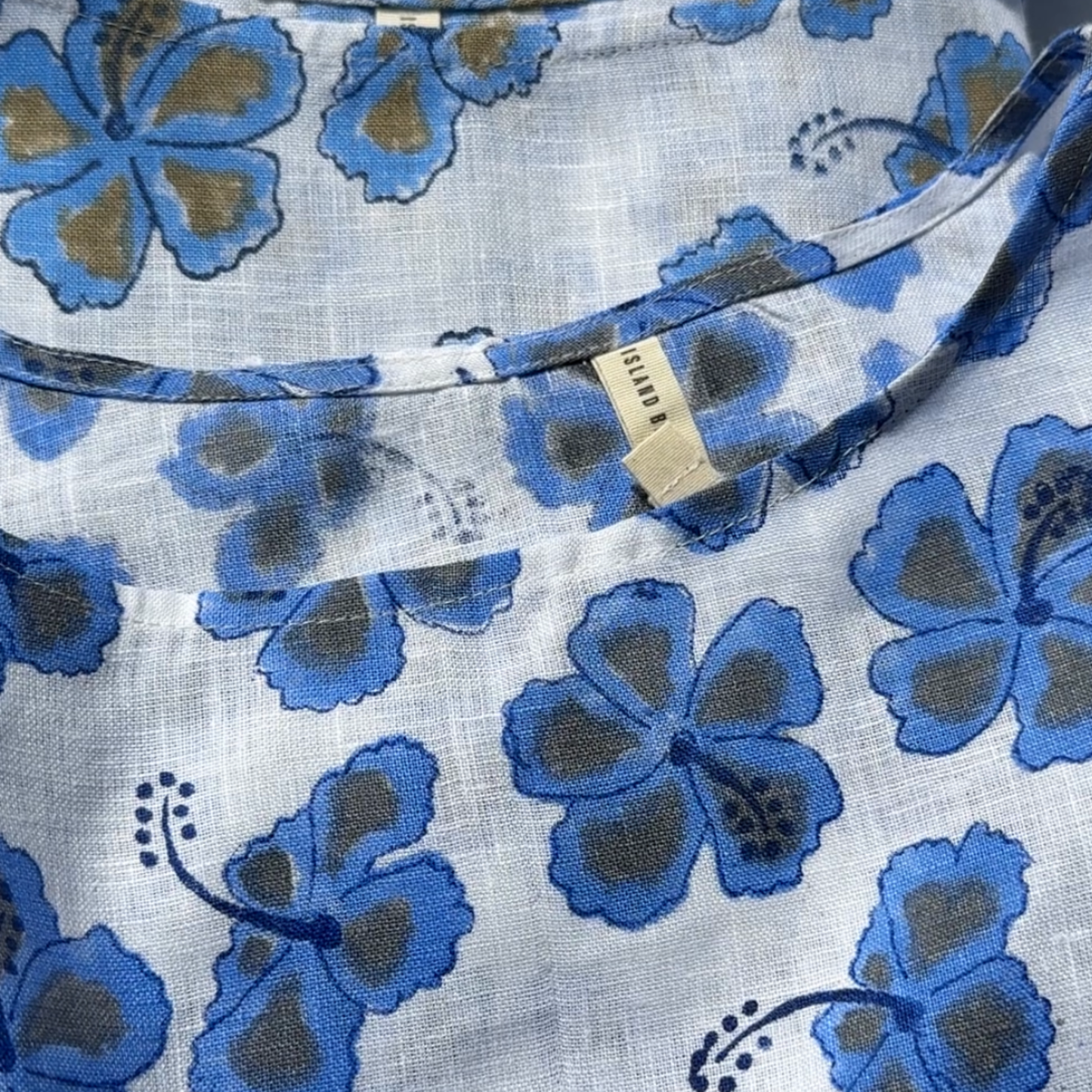 Hibiscus Linen Crop Top